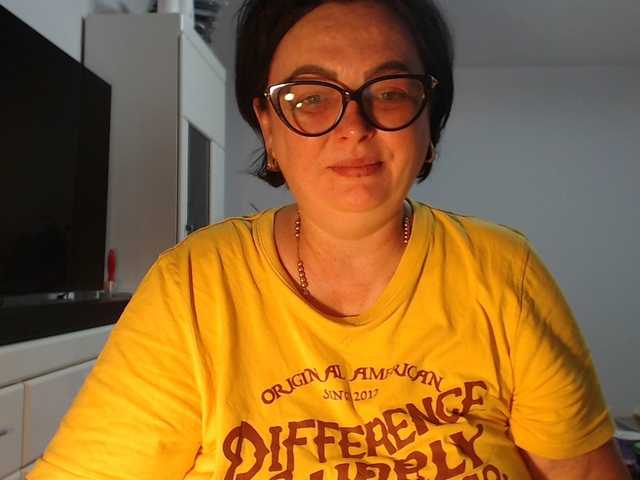 Emyllywhite