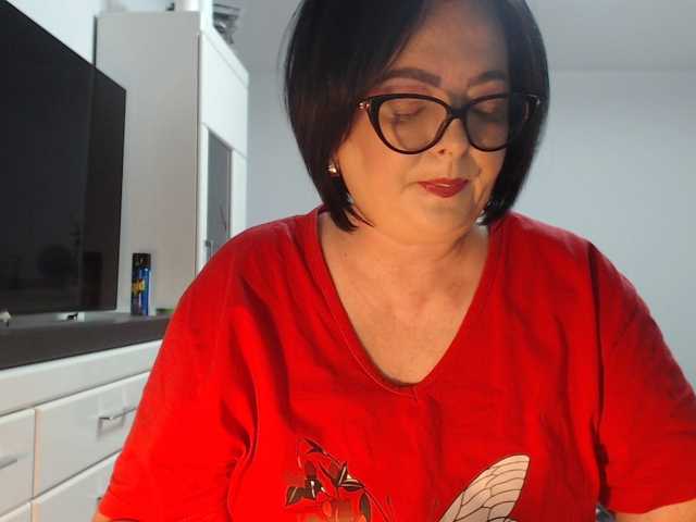 Emyllywhite
