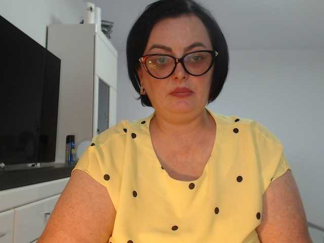 Emyllywhite