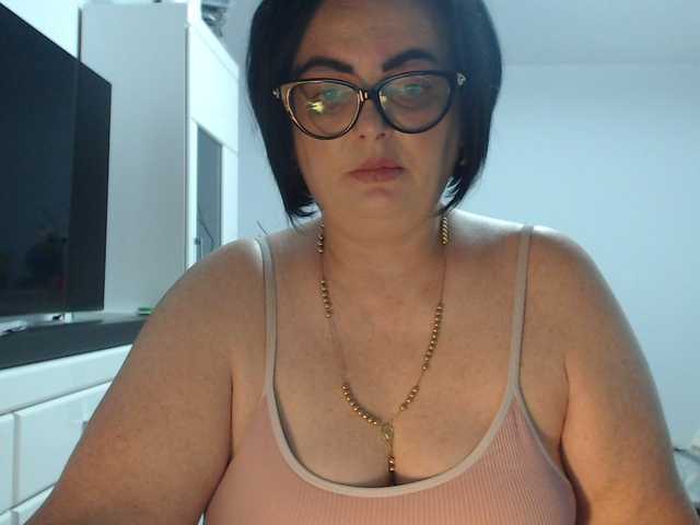 Emyllywhite