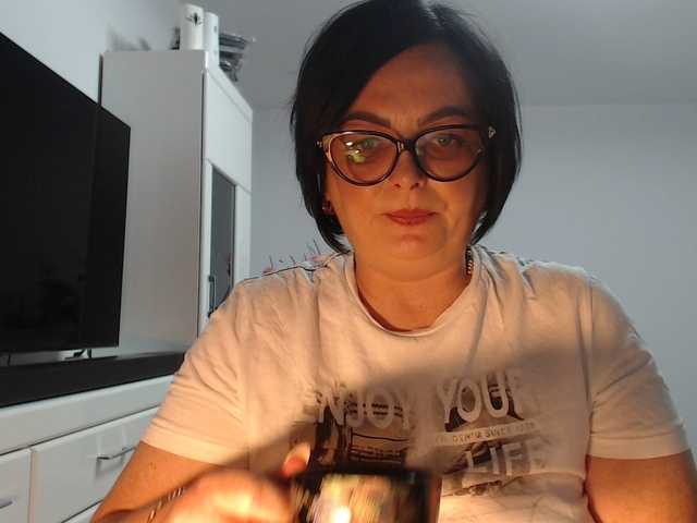 Emyllywhite
