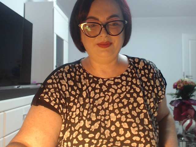 Emyllywhite