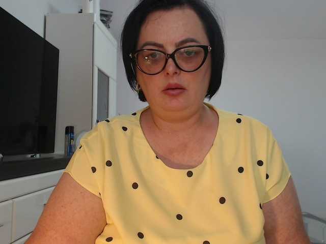 Emyllywhite