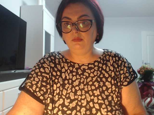 Emyllywhite