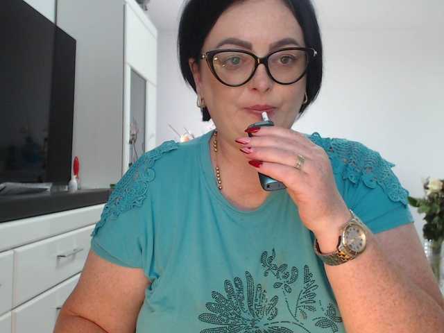 Emyllywhite