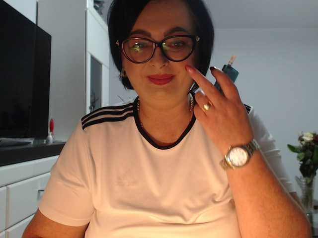 Emyllywhite
