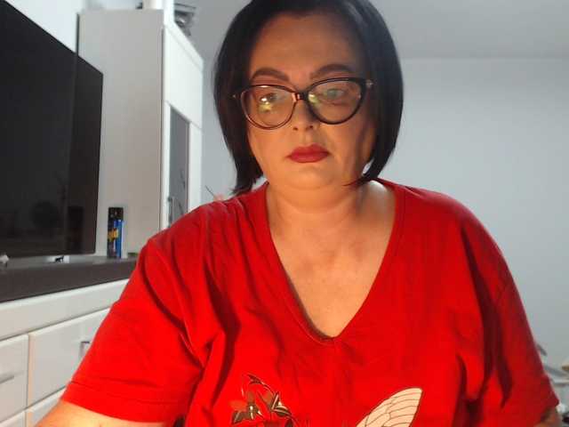 Emyllywhite