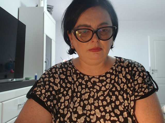 Emyllywhite