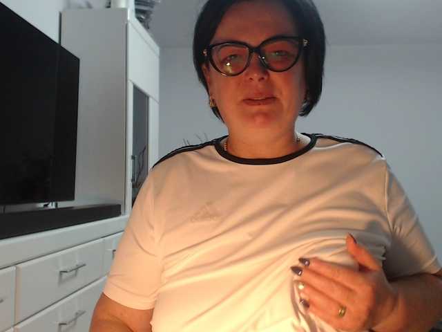 Emyllywhite