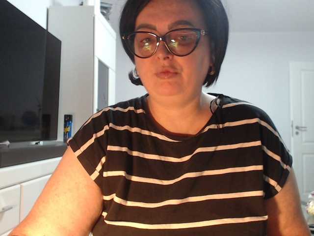 Emyllywhite