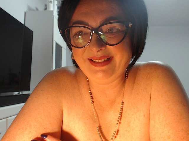 Emyllywhite live webcam show