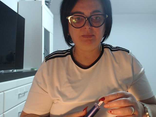 Emyllywhite