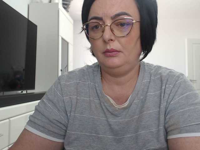 Emyllywhite