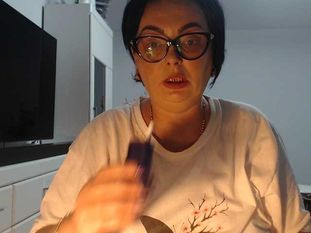 Emyllywhite
