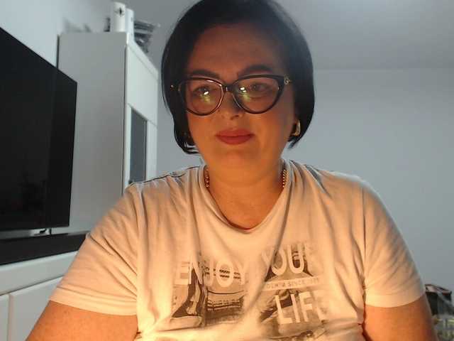 Emyllywhite live webcam show