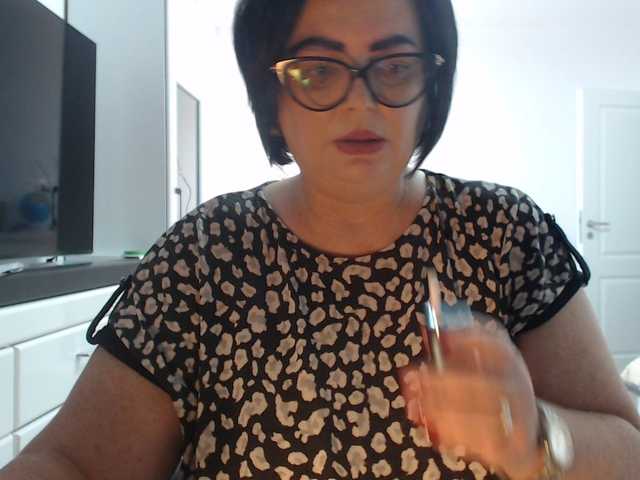 Emyllywhite