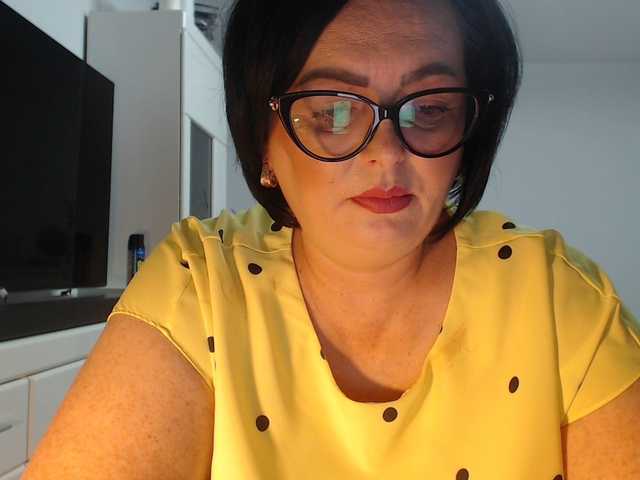 Emyllywhite