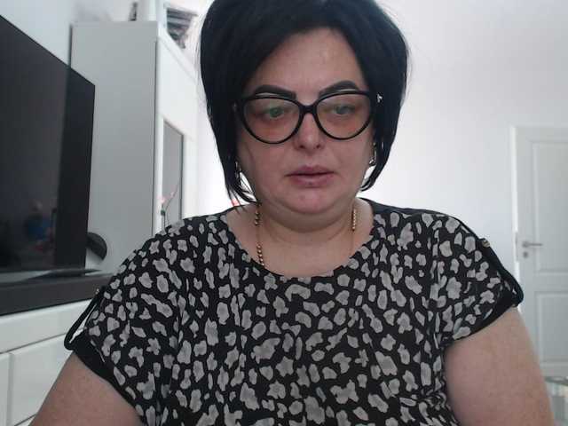 Emyllywhite