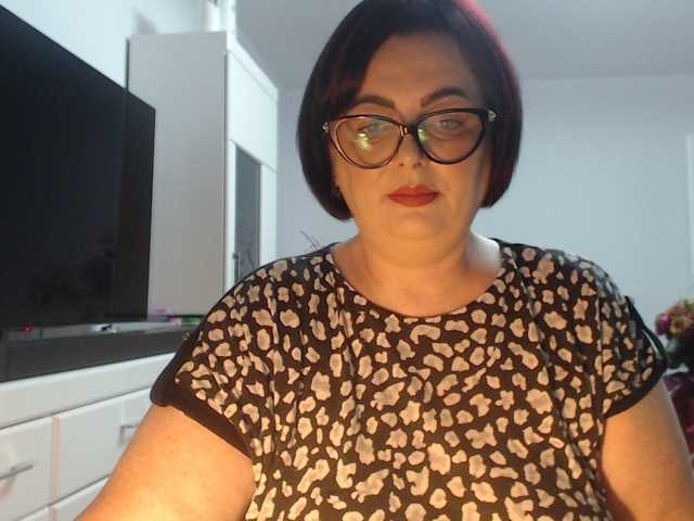 Emyllywhite