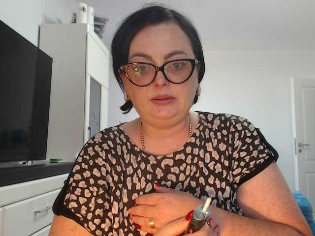 Emyllywhite