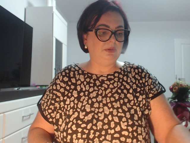 Emyllywhite