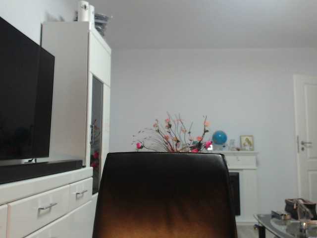 Emyllywhite live webcam show