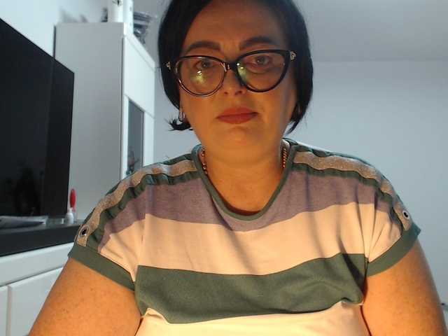 Emyllywhite