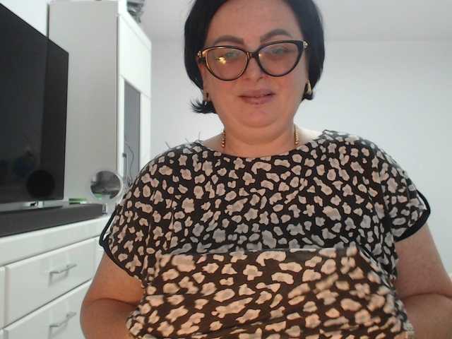 Emyllywhite