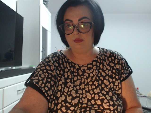 Emyllywhite