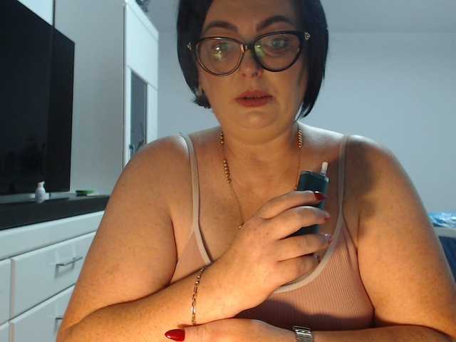 Emyllywhite
