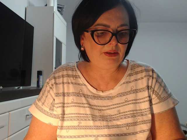 Emyllywhite