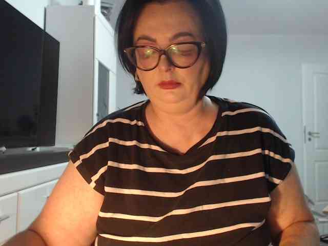 Emyllywhite
