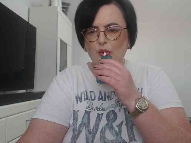 Emyllywhite webcam