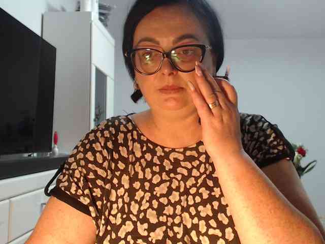 Emyllywhite webcam