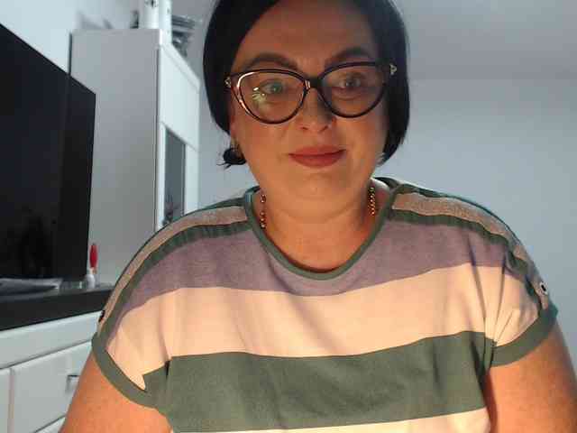 Emyllywhite webcam