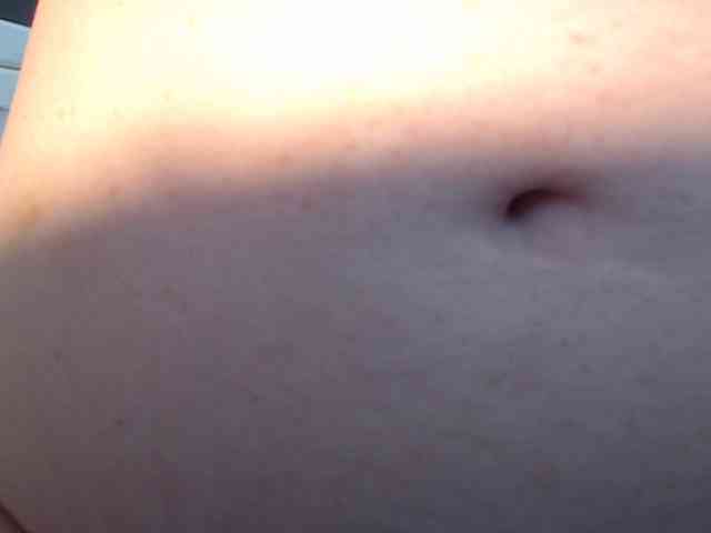 Emyllywhite Live Webcam on BongaCams