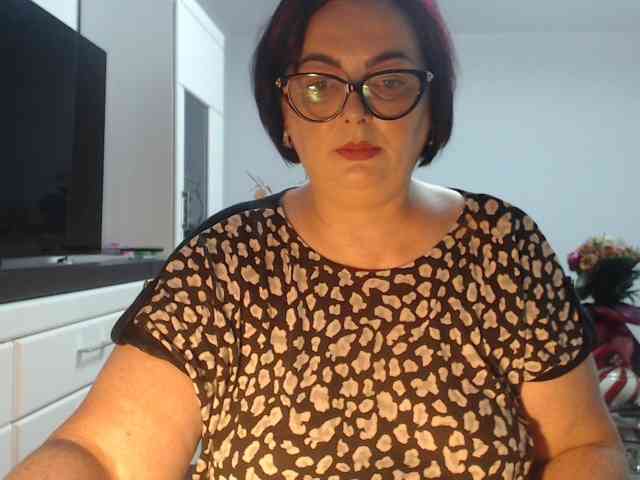 Emyllywhite webcam
