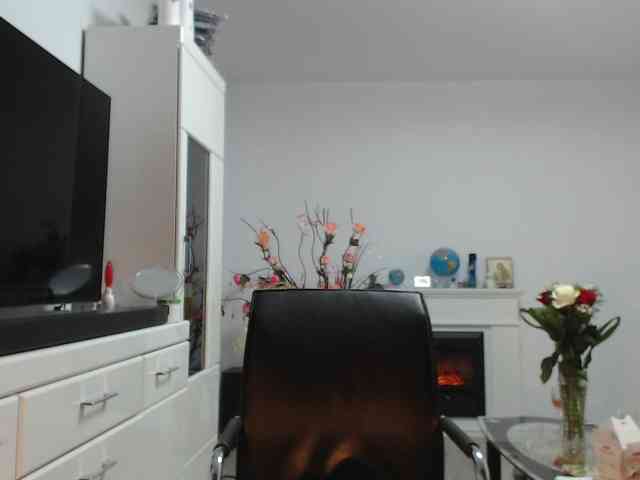 Emyllywhite webcam
