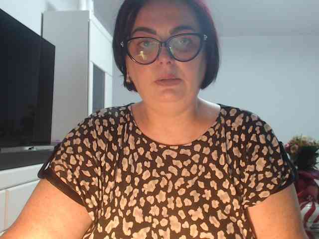 Emyllywhite's webcam live show