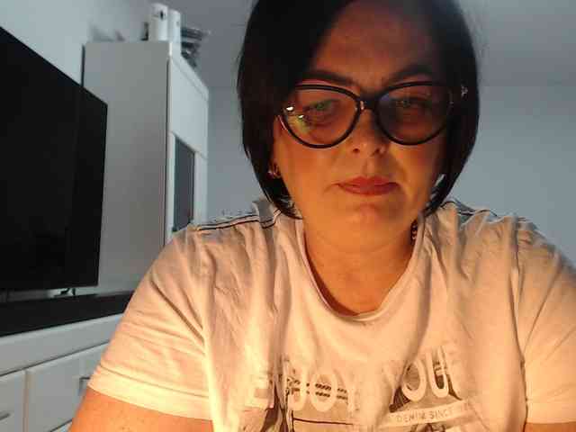 emyllywhite's live room