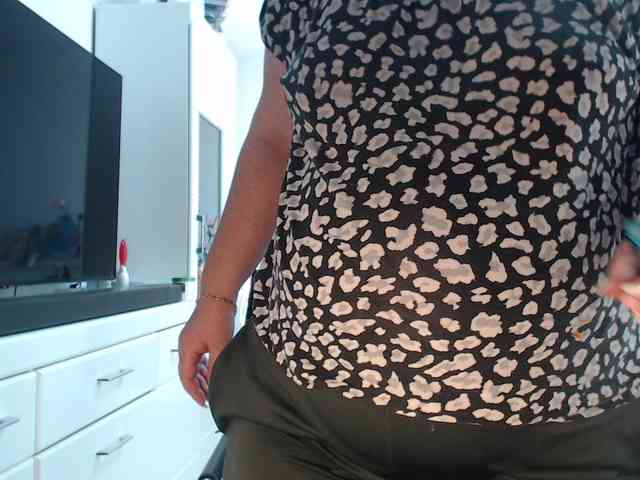 Emyllywhite webcam
