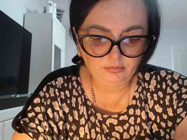 Emyllywhite webcam