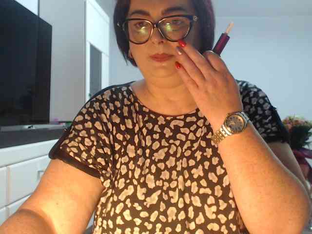 Emyllywhite webcam