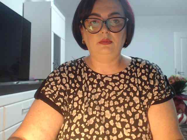 Emyllywhite