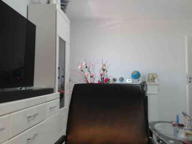 Emyllywhite webcam