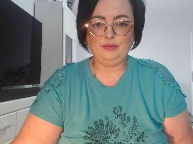 Emyllywhite webcam