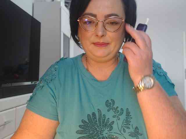 Emyllywhite webcam