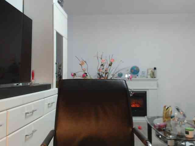 Emyllywhite webcam
