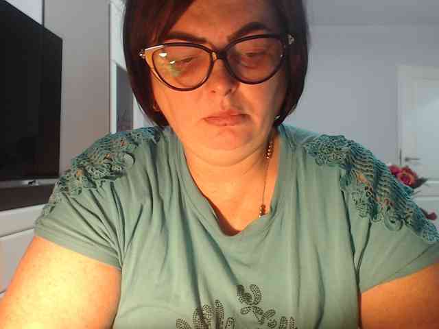 Emyllywhite webcam