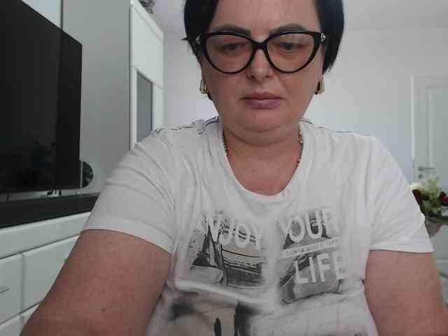 Emyllywhite webcam